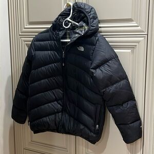 Boys North Face Reversible Puffer Jacket in XL. Excellent Condition.